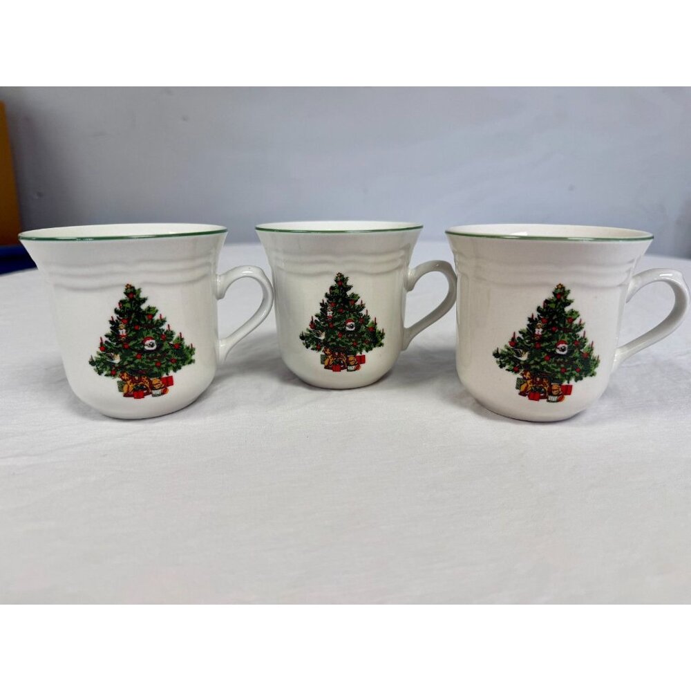 Christmas Tree White Coffee‎ Cup Set of 3 Vintage